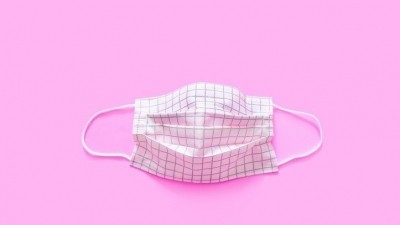 Aroma seals made with citrus-scented essential oils may be able to relieve the mental stress and breathlessness associated with wearing face masks. [Getty Images]