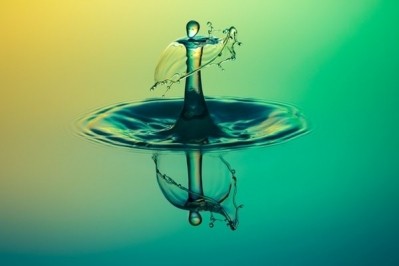 A non-toxic, low-cost and easily processed foam that can mop up oil spills can be translated into cosmetics. ©GettyImages
