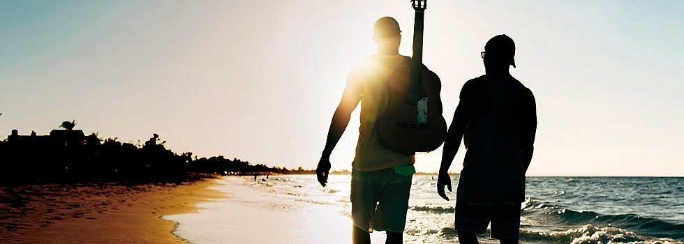 Sunscreen formulations for men that soothe, hydrate and calm